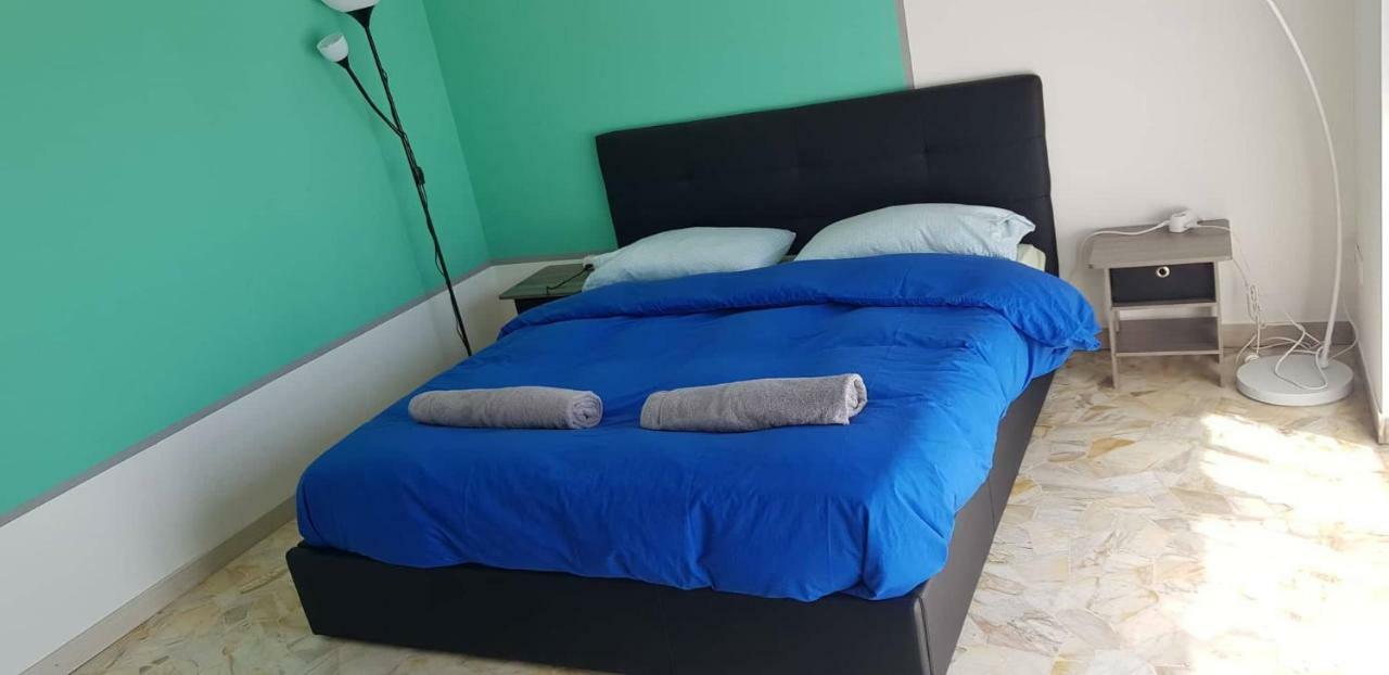 Olgiate Comasco Helloguesthouse מראה חיצוני תמונה