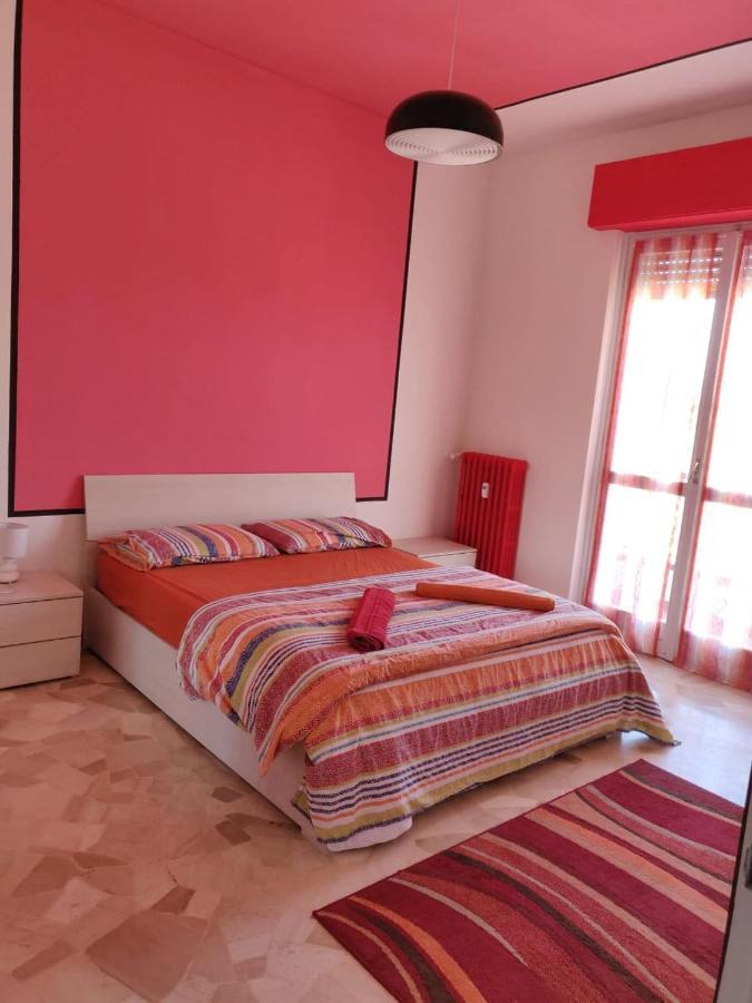 Olgiate Comasco Helloguesthouse מראה חיצוני תמונה